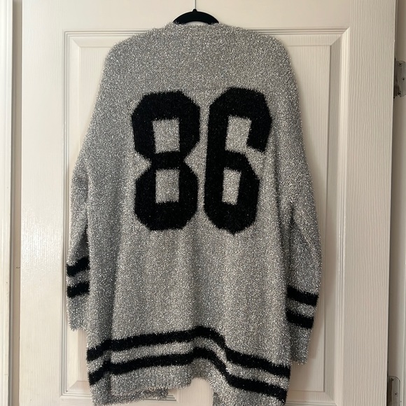 Oversized silver cardigan - Picture 2 of 5